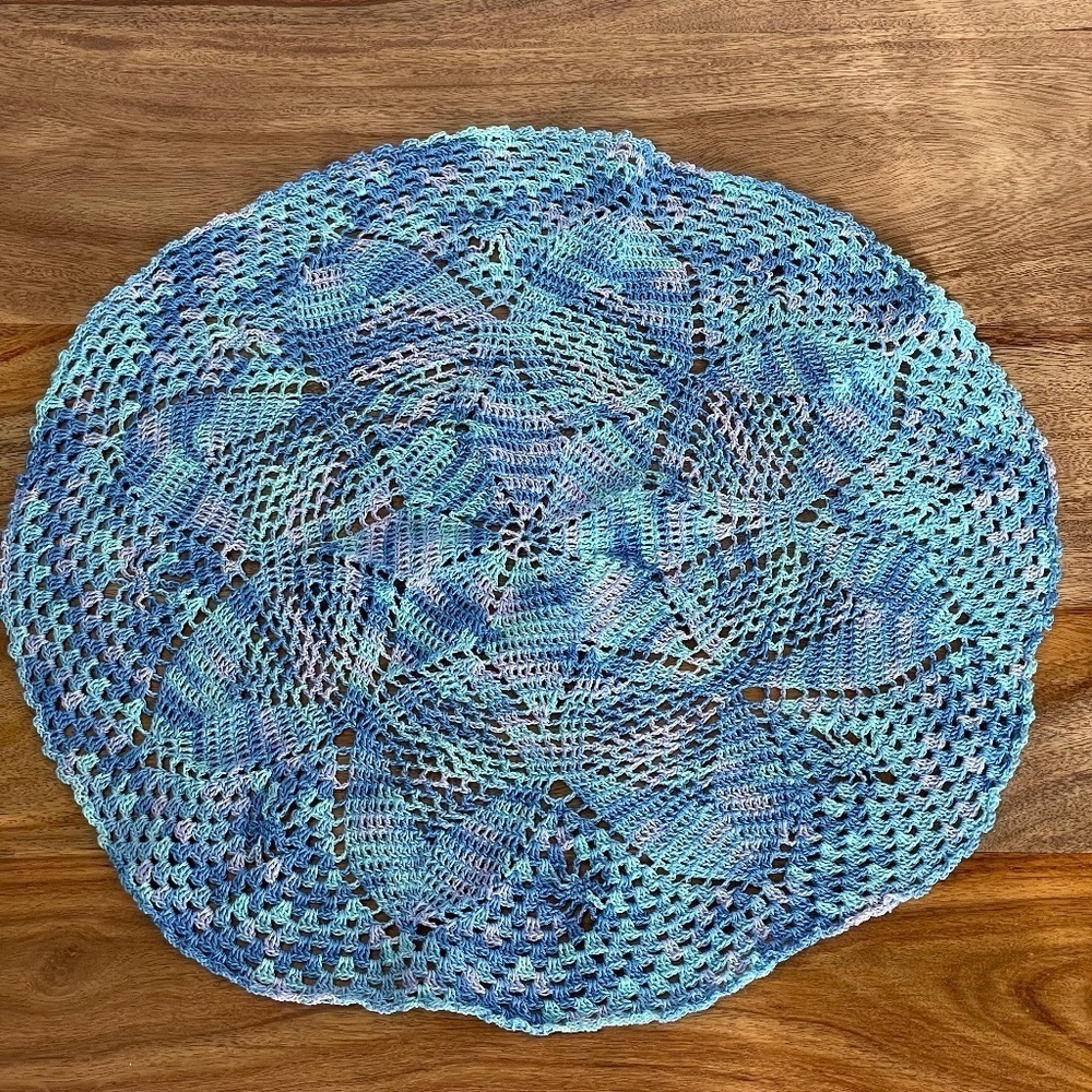 Crochet Handmade Doilie Circular Centerpiece Variegated Blues Pink‎